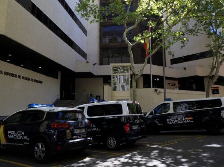 Gjashtë turistë të arrestuar në Majorka, dyshohet se përdhunuan një adoleshente britanike
