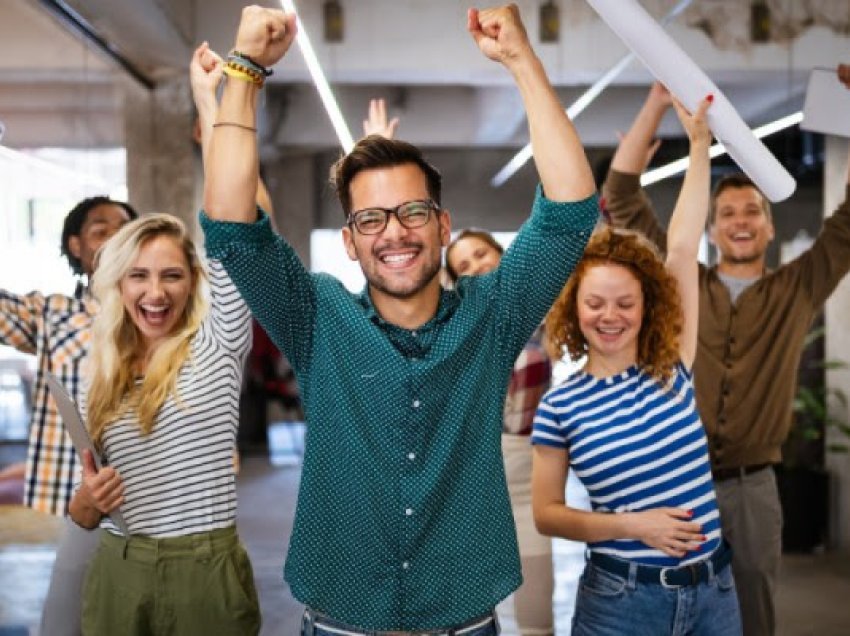 Pse punonjësit e lumtur janë më produktivë?