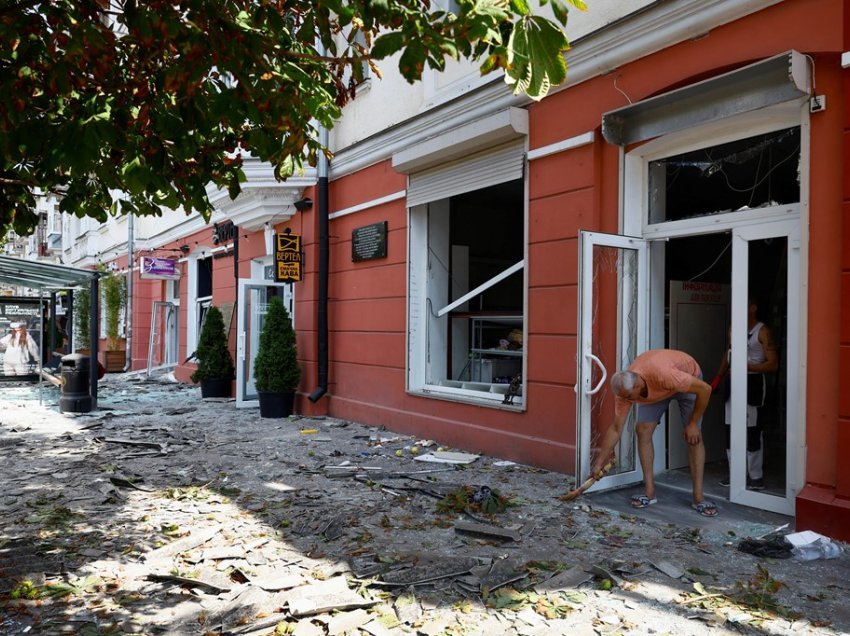 Më shumë se 40 njerëz në spital pas sulmit në Chernihiv