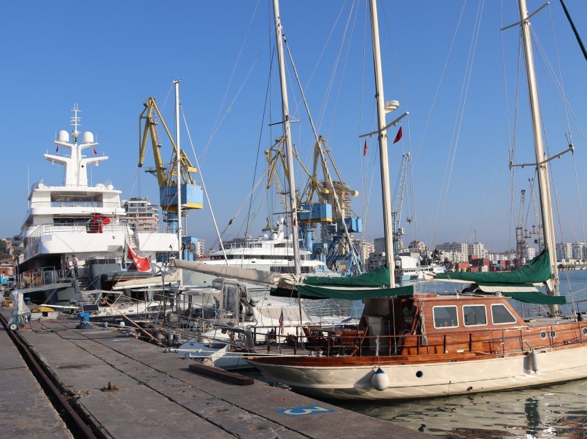 Durrësi, porti i jahteve luksozë| Vetëm 1 jaht paguan 861.195 euro për 8 orë