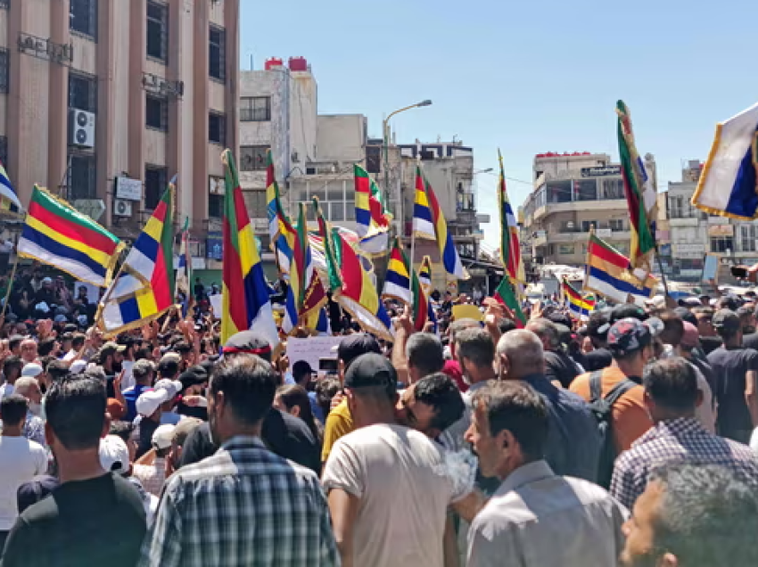 Protesta të rralla në Siri pas ndërprerjes së subvencioneve në naftë
