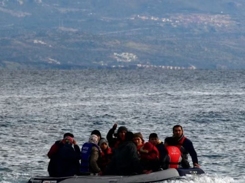 Katër emigrantë mbyten në ishullin grek Lesbos