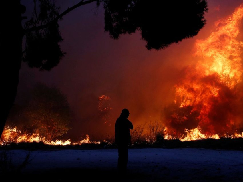 Greqia lufton për të dhjetën ditë me zjarrin më vdekjeprurës të kësaj vere në Evropë