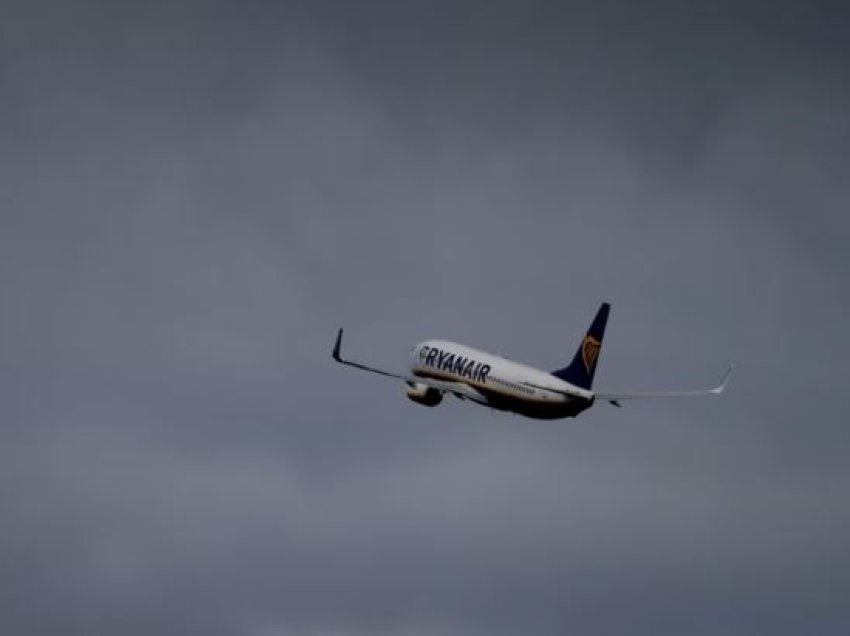 Franca kërkon vendosjen e çmimit minimal për fluturimet në Evropë