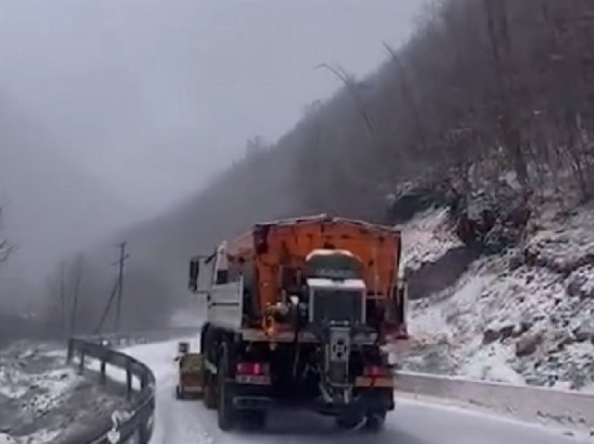 ​Reshjet e borës, ministri Balla fton për kujdes të shtuar ngasësit e automjeteve