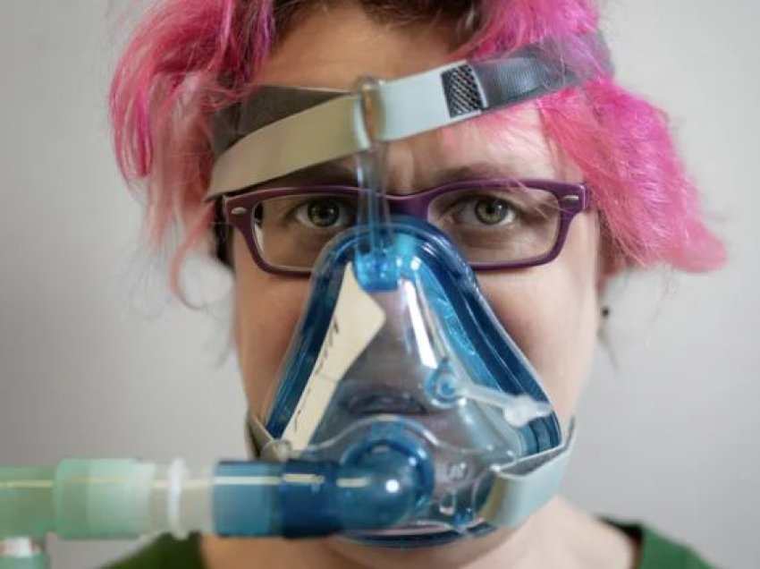 Vullnetarët thithin ajër të ndotur për të testuar ndikimin në tru