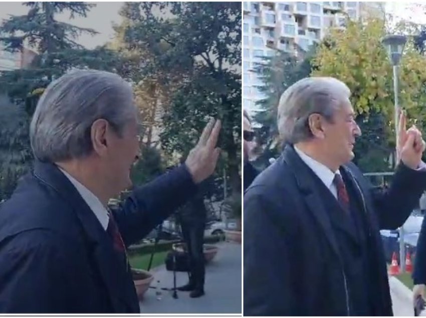 Këshilli i Mandateve shqyrton sot heqjen e imunitetit të tij, ish-kryeministri Sali Berisha mbërrin në selinë blu