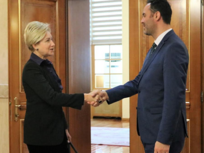 Konjufca takon ambasadoren e re të Letonisë në Kosovë, detaje se çka folën