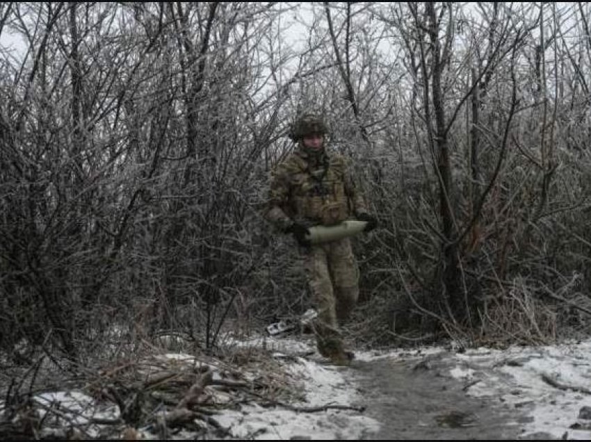 Gjenerali i lartë ukrainas thotë se po luftojnë në disavantazh me armë dhe trupa ushtarakë