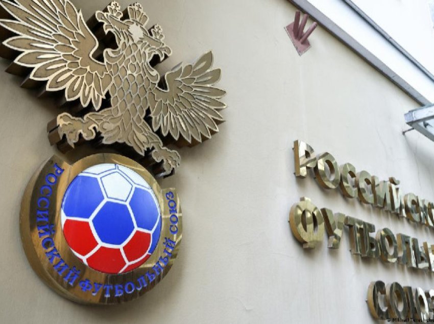 Federata ruse e futbollit vendos të mos largohet nga UEFA