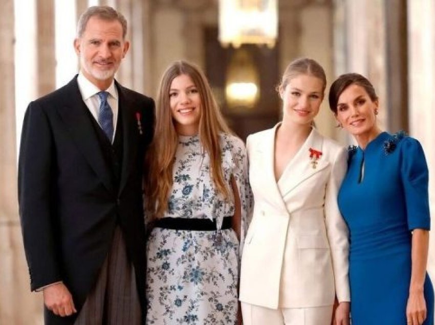 Skandali seksual trondit pallatin mbretëror, spanjollët kërkojnë testin e ADN-së për vajzat e mbretëreshës Letitia