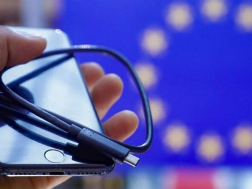 Nga nesër, vetëm një lloj mbushësi do të përdoret për të gjithë telefonat, tabletët dhe fotoaparatet në BE
