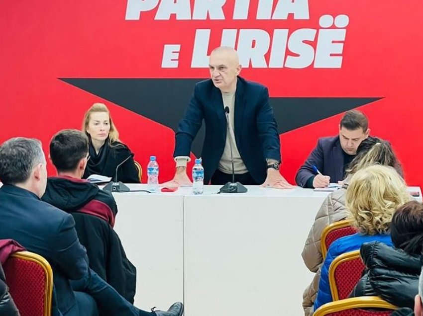 Ilir Meta takim me qytetarët në Tiranë: Ndryshimi dhe fitorja fillojnë nga protesta historike e 11 shkurtit