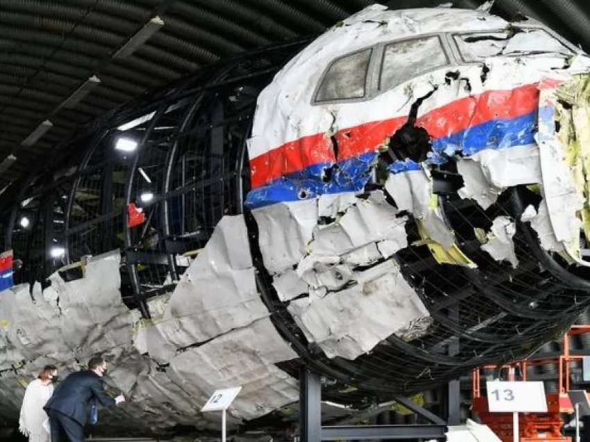 Dyshohet se raketa që rrëzoi MH17, u dha nga Putini 