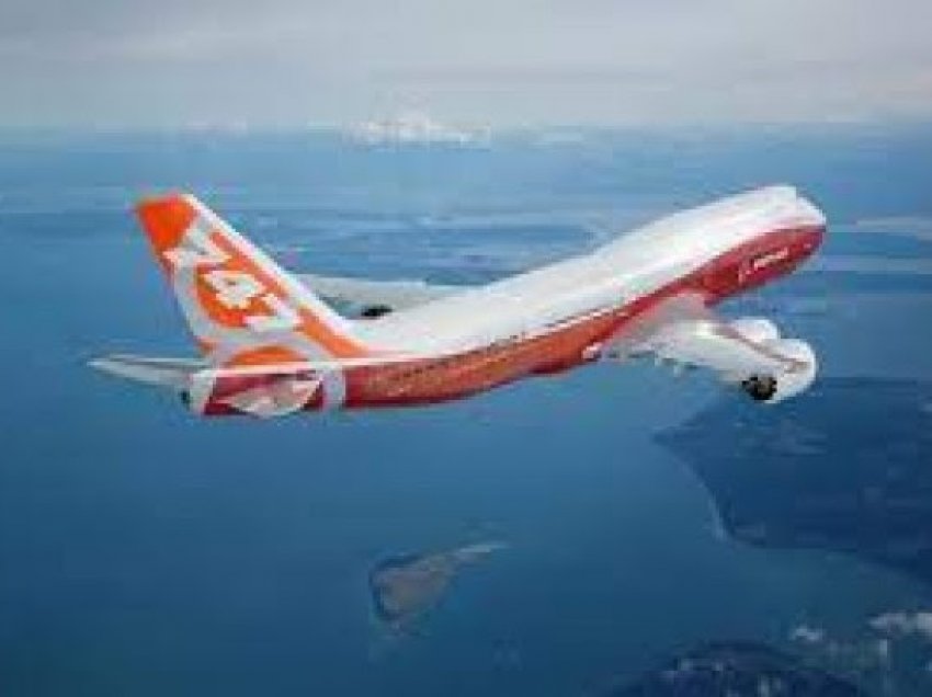 ​53 vjet më parë u realizua fluturimi i parë testues i Boeing 747