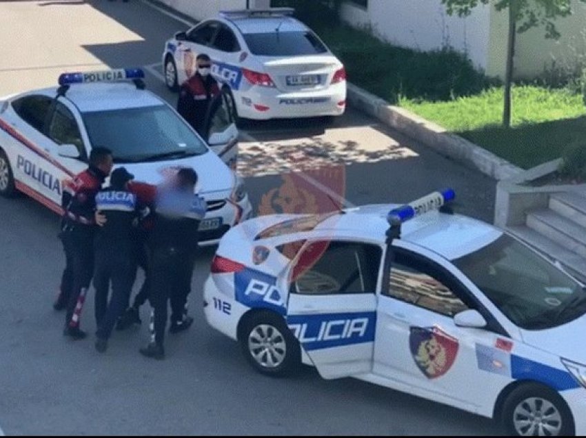 Policia aksione blic në Vlorë, arrestohen disa persona