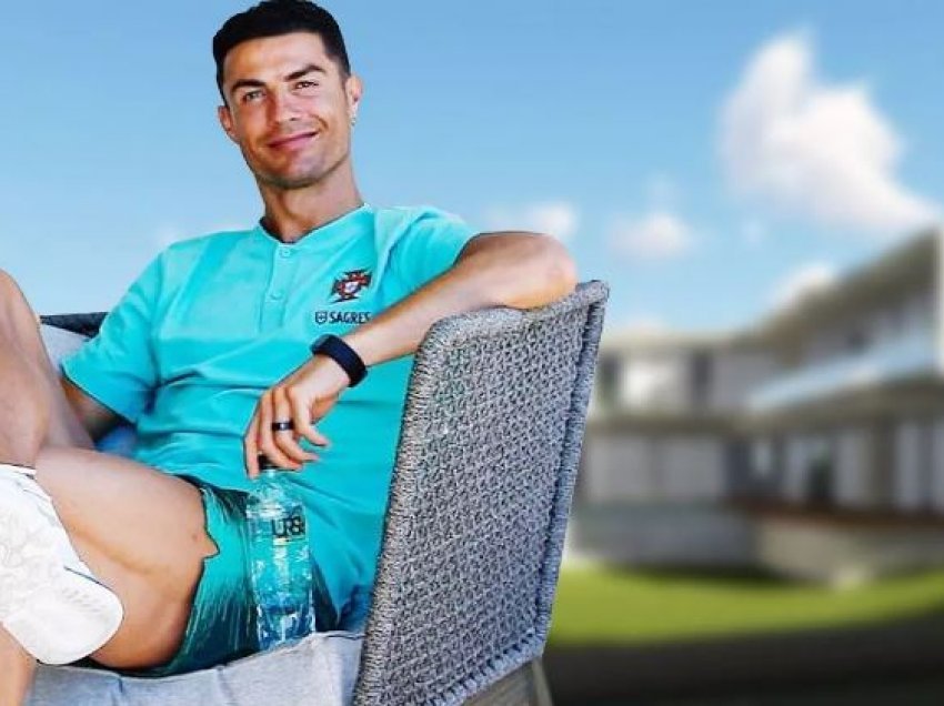 Ronaldo zemëron fqinjët duke ndërtuar një shtëpi 