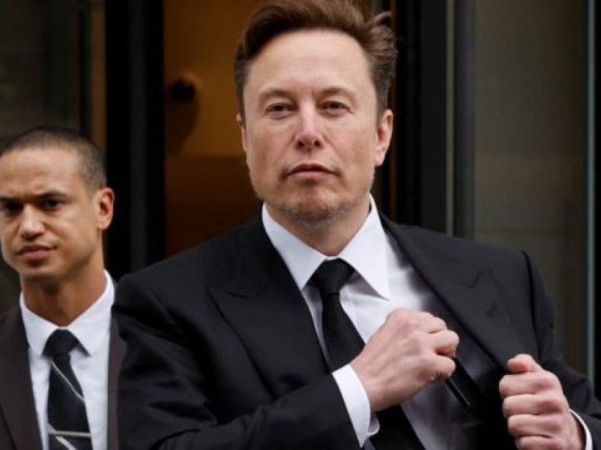 Musk dhuron rreth 2 miliardë dollarë aksione të Tesla-s për bamirësi