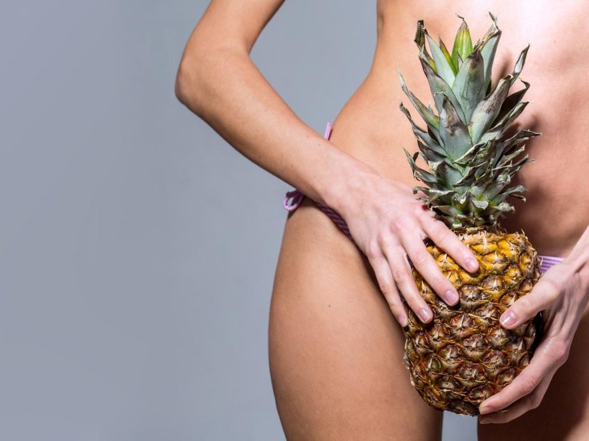 Sa e vërtetë është që ananasi ndryshon (ose ndikon në) aromën e vaginës?