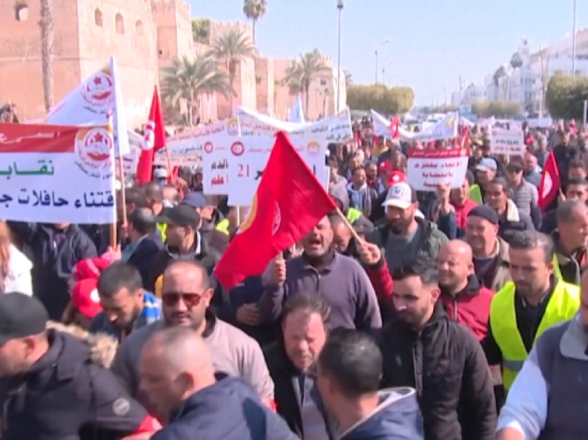 Tunizia në protestë për krizën ekonomike dhe arrestimin e kreut sindikalist