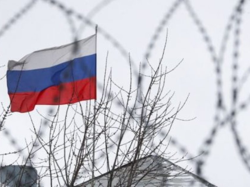 Kremlini zotohet të përgjigjet ndaj vendimit holandez për të kufizuar diplomatët rusë