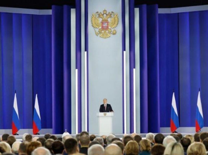 Putin akuzon Perëndimin se po e kërcënon ekzistencën e Rusisë me luftën në Ukrainë