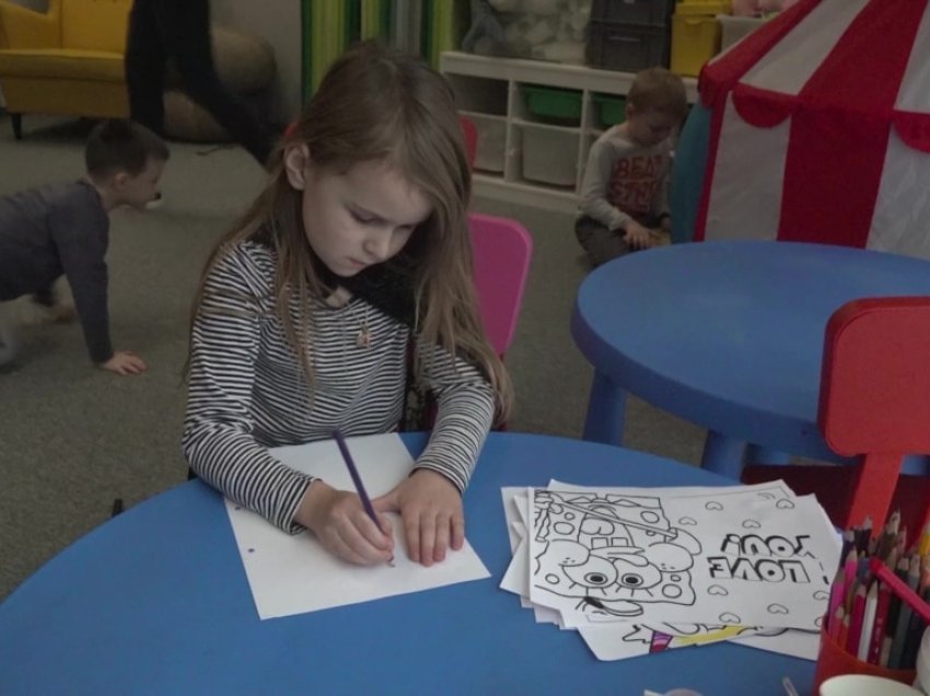 Dhjetëra mijëra fëmijë ukrainas të ndikuar nga tragjedia e luftës