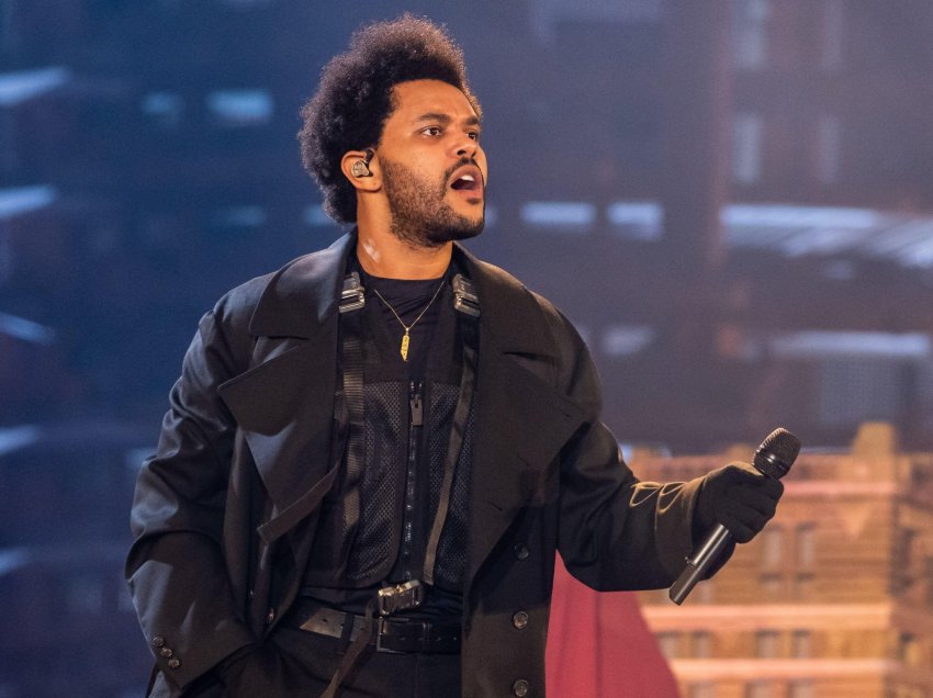 The Weeknd thyen rekord në Spotify, kënga e tij u dëgjua mbi 300 milionë herë për një muaj 