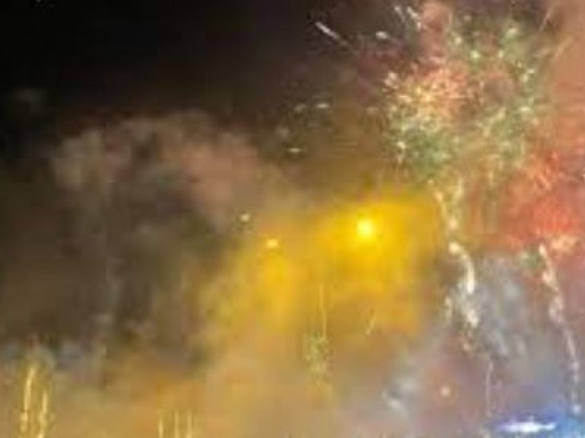 Ugandë: Shfaqja e fishekzjarreve kthehet në tragjedi, vdesin nëntë persona