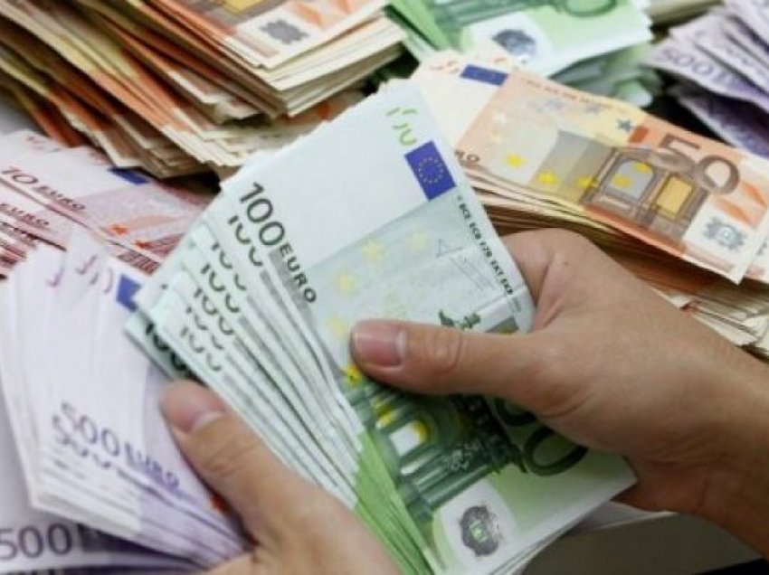 Hajnat vjedhin para dhe stoli të arit në vlerë mbi 40 mijë eurosh, policia jep detaje