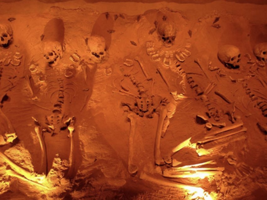 Skelete të lashta anormale: Pse njerëzimi mund të jetë shumë më i vjetër se sa mendojmë