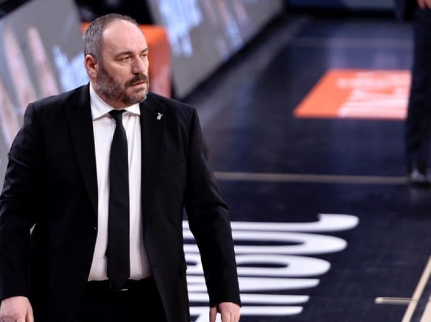 Trajneri i njohur kthehet në Prishtinë