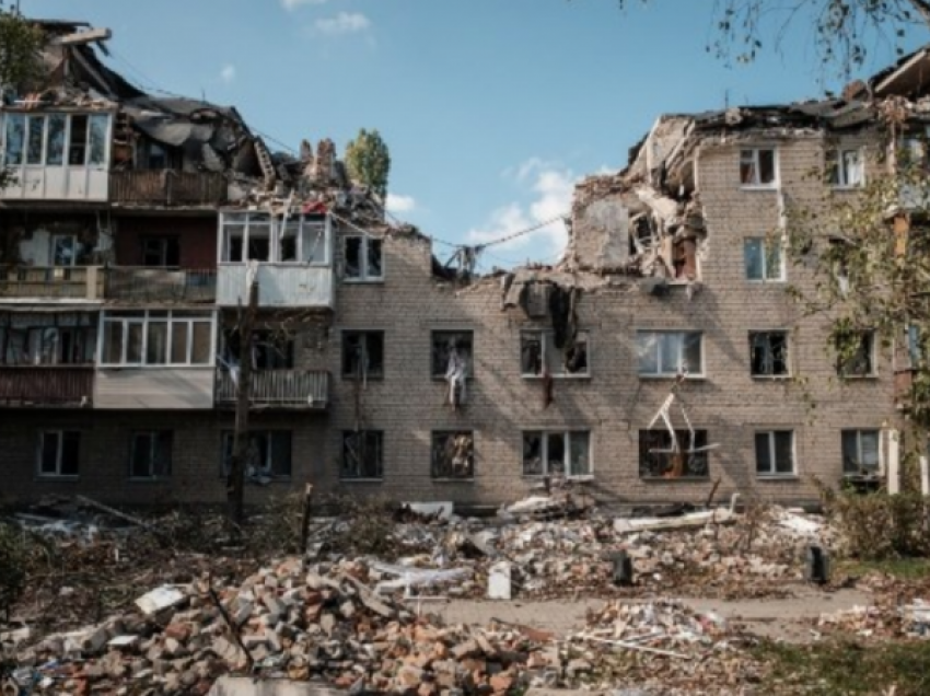 Vazhdon pushtimi pas armëpushimit të vetëshpallur nga Putin, Rusia pretendon se ka “çliruar” një fshat në Donetsk
