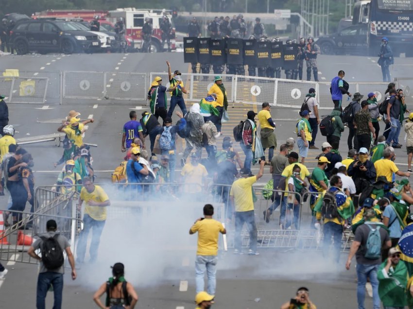 Brazilianët kërkojnë vënien para drejtësisë të autorëve të trazirave