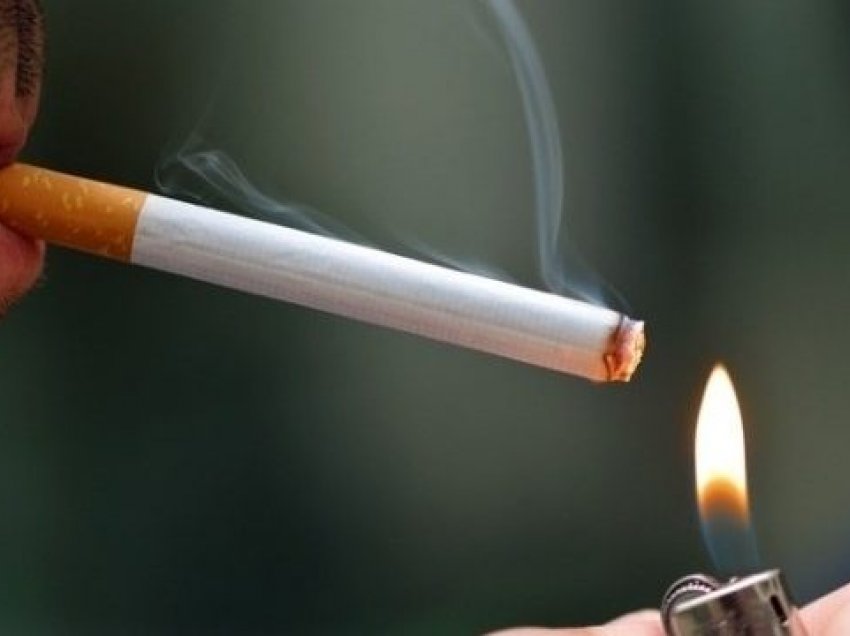 Rritet duhanpirja në adoleshencë