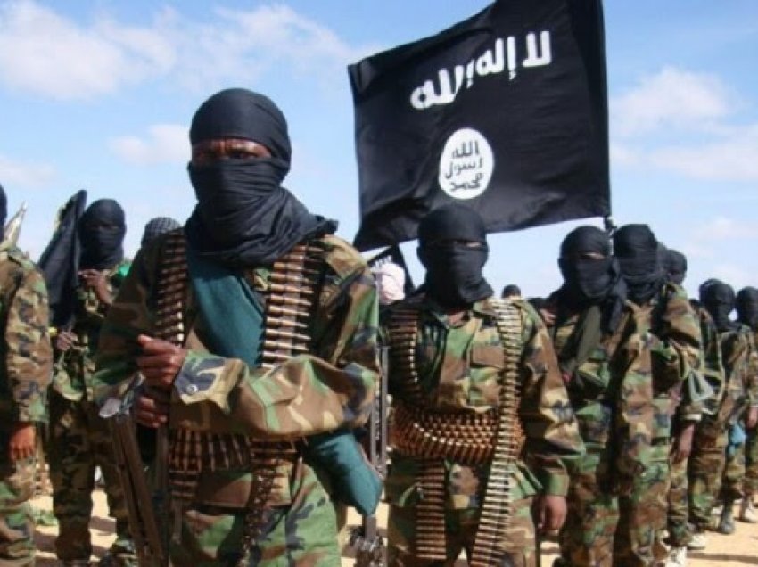 ​Të paktën 10 ushtarë u vranë në sulmin e al-Shabaab në bazën ushtarake somaleze