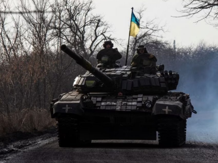 SHBA-ja këshillon Ukrainën që të mos nisë tani një ofensivë të re