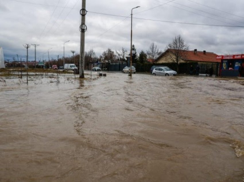 Krasniqi: Qeveria të ndajë fonde për komunat e prekura nga vërshimet