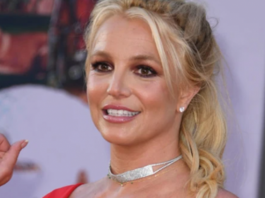 Shqetësoi fansat pasi fshiu sërish Instagramin, Britney Spears: Jam gjallë dhe mirë
