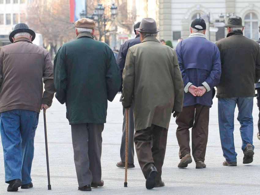 Ministria e Financave jep detaje për lajmërimet në shtëpi për pensionistët
