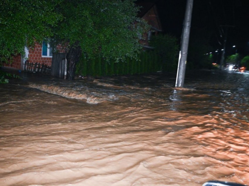 Qytetarët e Podujevës e Klinës ende s’i kanë marrë paratë pas vërshimeve