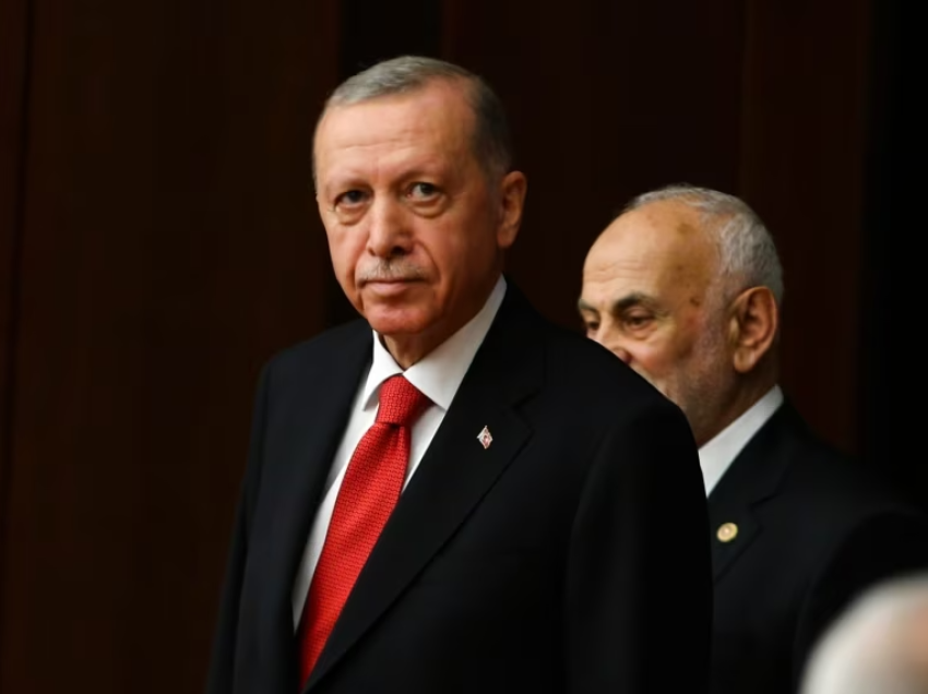 Erdogan kushtëzon pranimin e Suedisë në NATO me anëtarësim të Truqisë në BE
