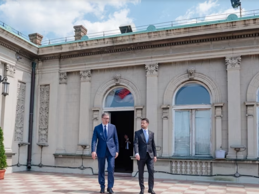 Presidenti i Malit të Zi, Jakov Milatoviç, viziton Beogradin, mbështet dialogun mes Kosovës dhe Serbisë