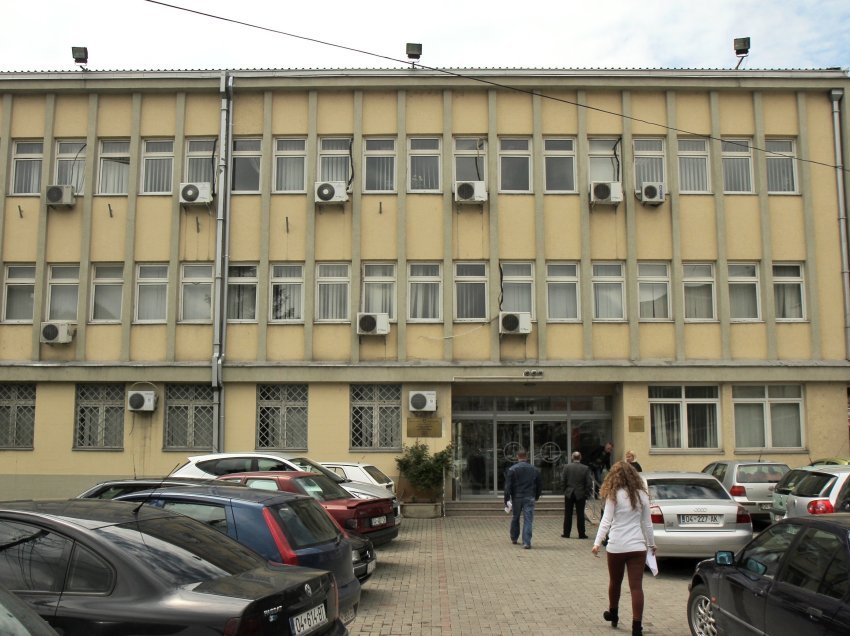Prizren, ngritet aktakuzë ndaj dy personave për “Shitblerje të narkotikëve” dhe për “Dhënie e ndihmës kryesve pas kryerjes së veprave penale” 