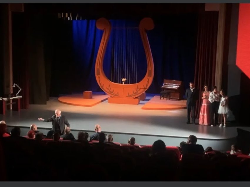 “Vatrani i harruar”, premiera e re ne Teatrin “A.Z.Çajupi” Korçë