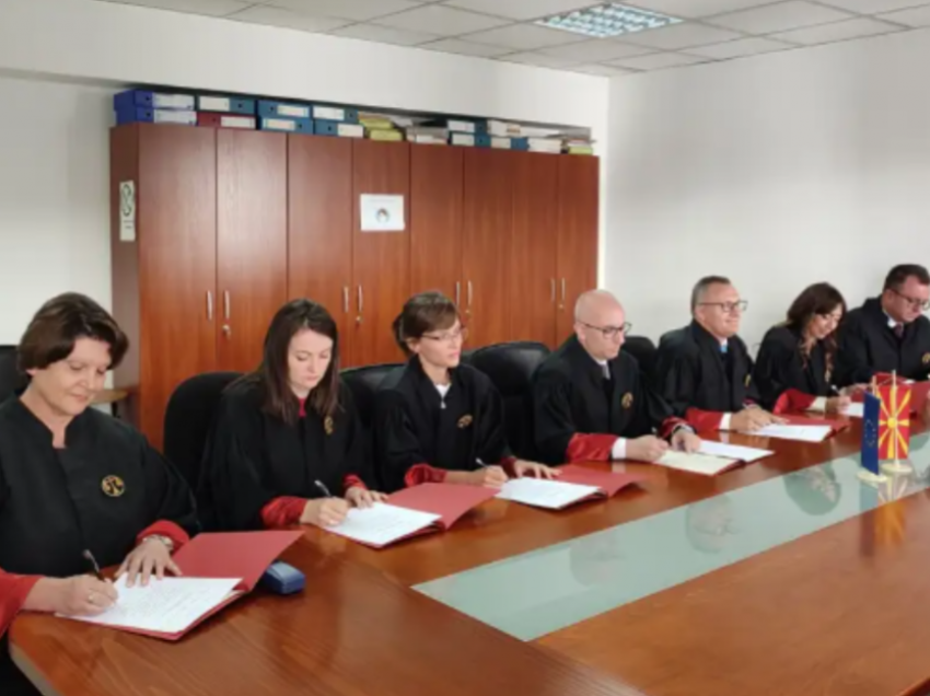 Prokurorët e rinj të Prokurorisë Publike në RMV nënshkruan deklarata publike