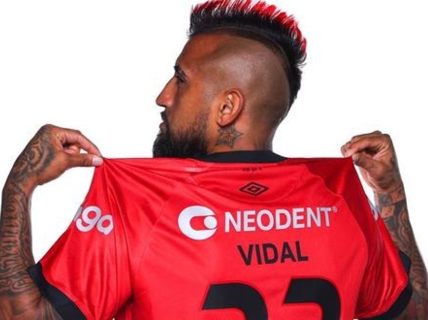Vidal bëhet me ekip të ri
