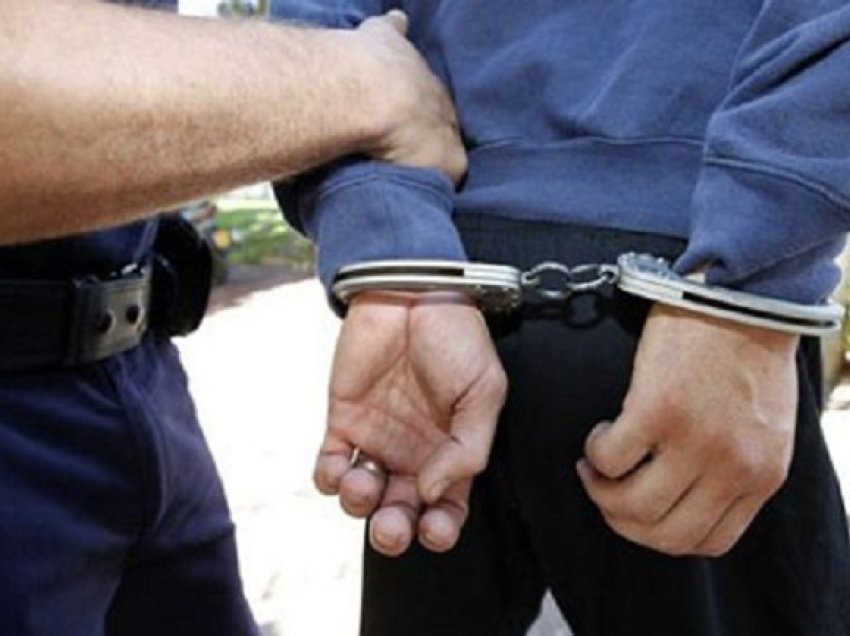 Arrestohet një person në Graçanicë për kanosje dhe armëmbajtje pa leje