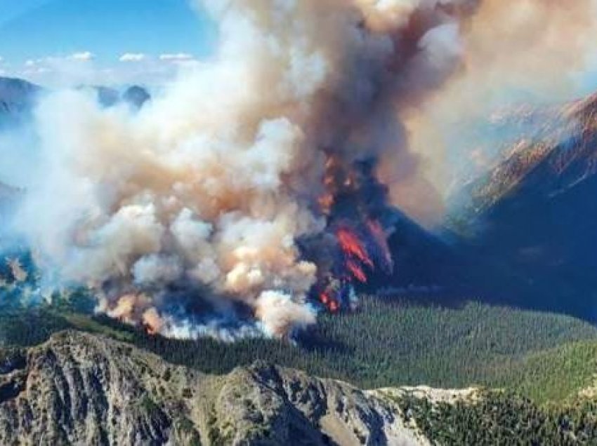 Kanada ende po lufton me sezonin më të keq të shpërthimit të zjarreve