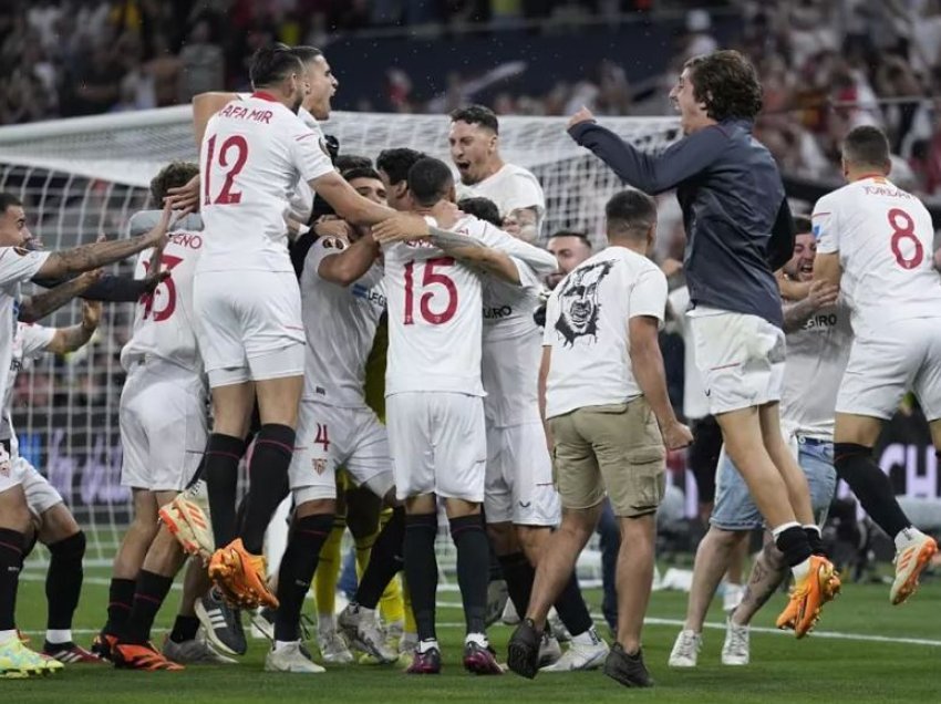 Kampion Europe me Sevilla-n, mbrojtësi i United drejt Arabisë Saudite